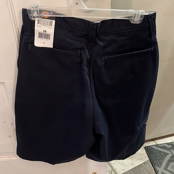 NWT Dickies navy shorts size 28 - Picture 2 of 4